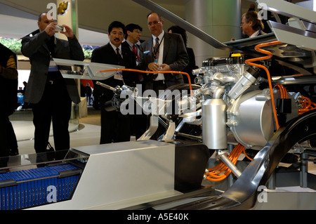 Chevrolet Volt Plug-in Hybrid Concept Auto Cutaway auf der North American International Auto Show 2007 Stockfoto