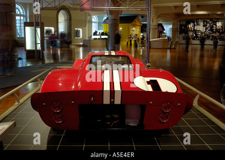 1967 Ford GT 40 Mk IV angetrieben zum Sieg von AJ Foyt und Dan Gurney in Le Mans auf dem Display im Henry Ford Museum Stockfoto