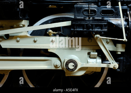 Rad und Pleuel Detail einer 1941 Lima Allegheny Lokomotive im Henry Ford Museum in Dearborn, Michigan Stockfoto