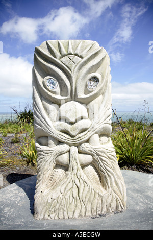 Aufgehenden Sonne Tawhiri, Maori Gott von Wind und Sturm, Raglan, Neuseeland. Stockfoto