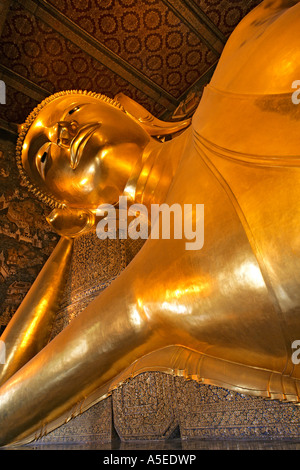 Wat Pho Tempel des liegenden Buddha in Bangkok Stockfoto