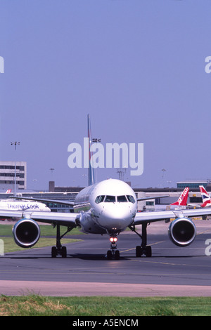 Boeing 757 von erste auserlesene Fluglinien betrieben Stockfoto