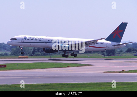 Boeing 757 von erste auserlesene Fluglinien betrieben Stockfoto