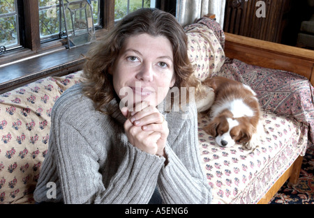 Sigrid Rausing Gründer des Sigrid Rausing Trust an ihrem Wadhurst Sussex nach Hause Stockfoto