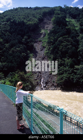 Frau ansehen Land Folie. Shiiba, Kyushu, Japan. Stockfoto