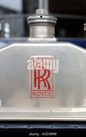 Rolls-Royce-Abzeichen auf einem Silver Ghost Stockfoto