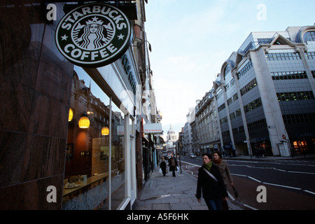 A Straßenszene in St. Pauls-London Stockfoto