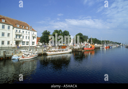 Bereich der Fluss Altstadt Warnemünde Ostsee Grafschaft von Mecklenburg Pommern Westdeutschlands Stockfoto