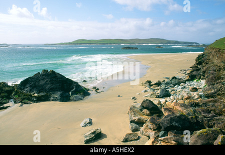 Inishbofin Insel vor der Westküste des County Galway, Irland. Verlassene Atlantic Sandstrand auf der auf der Westseite der Insel. Stockfoto
