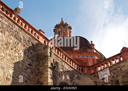 Mexiko Guanajuato bunte Kuppel und architektonische Details an Wand des Templo de San Diego Church von San Diego in der Innenstadt Stockfoto