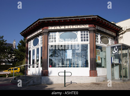 Touristische Informationen oder Tourismus Büro in Cabourg Normandie Frankreich Stockfoto