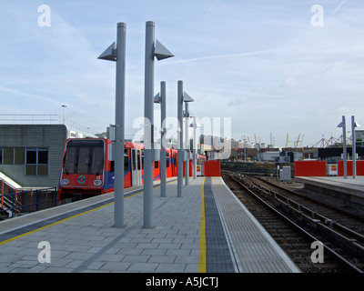 Pappel-Station, Docklands Light Railway, London, England UK Stockfoto