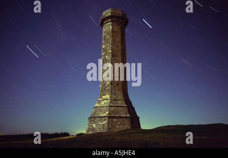 Sternspuren vom Thomas Hardy Monument in Dorset county England UK Stockfoto