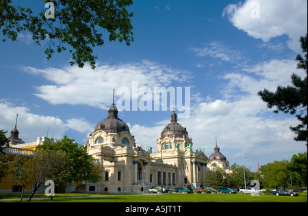 Széchenyi Open Air Bad in neobarocke Baustil, Budapest, Ungarn, Südost-Europa, Europa, Stockfoto