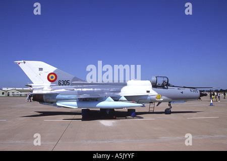 MiG-21 Lancer betrieben von der rumänischen Luftwaffe auf dem Display an RIAT Fairford Stockfoto