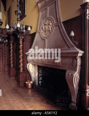 Der Burgsaal Kamin in Burghley House Stamford Lincolnshire Stockfoto