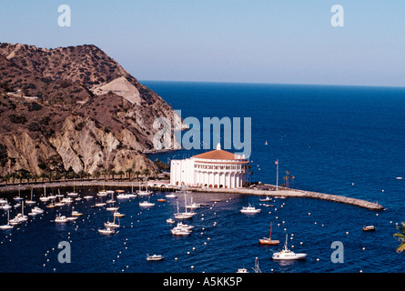 CA Santa Catalina Insel Avalon Hafen und Casino vom Hügel über das Inn on Mt Ada Stockfoto