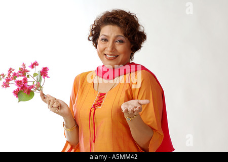 Südasiatische Inderinnen Bollywood Bühnen- und TV-Artistin Stockfoto