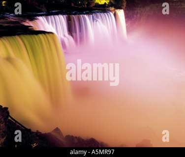 American Falls, Niagara USA beleuchtet Stockfoto