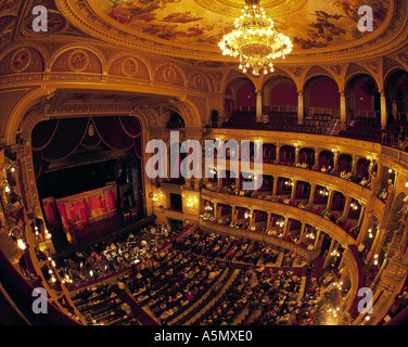 Innenraum der Staatsoper Budapest Ungarn Stockfoto