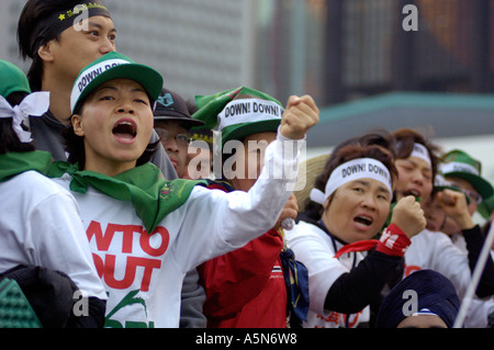 Demonstranten demonstrieren gegen die WTO in Hong Kong Stockfoto