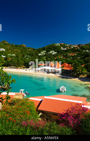 Eden Rock mit Blick auf Nikki Beach Restaurant Baie de St. Jean St. Barths FWI Stockfoto