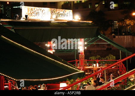 Lotus Grill schwimmende Restaurant, Clarke Quay, Singapur Stockfoto
