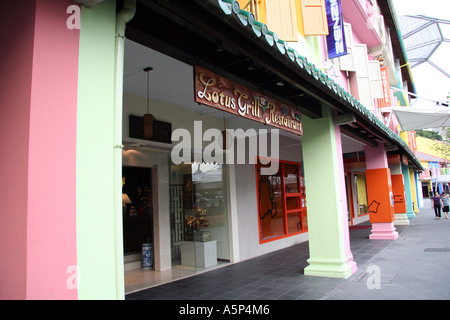 Lotus Grill-Restaurant mit Hooters Bar nebenan, Clarke Quay Bezirk Singapur Stockfoto