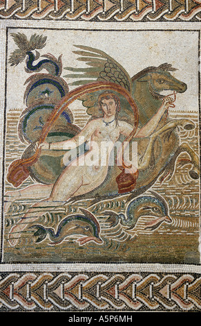 Museum von El Jem Mosaik Nymphe auf einem Seepferdchen 2.Jahrhundert El Jem Thydrus Tunesien Stockfoto