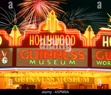 Hollywood, Kalifornien Leuchtreklame am Hollywood Boulevard Stockfoto
