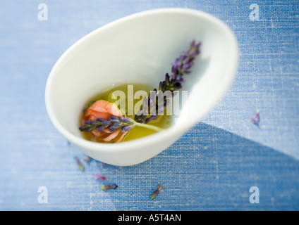 Blumen in Öl Einmaischen Stockfoto