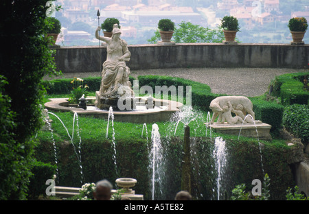 Wasserfontänen in den Gärten der Villa d Este Tivoli Italien Stockfoto