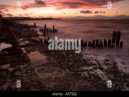 Tide Strandwalls Ayr Stockfoto