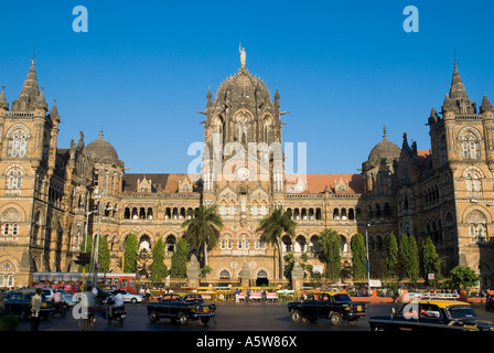 Bahnhof Chhatrapati Shivaji Terminus zuvor benannt Victoria Terminus Mumbai Indien Stockfoto