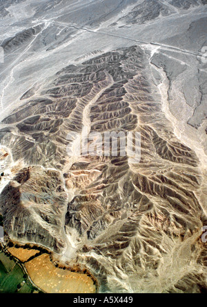 Luftaufnahme der Wüste in der Nähe von Nasca-Peru Stockfoto