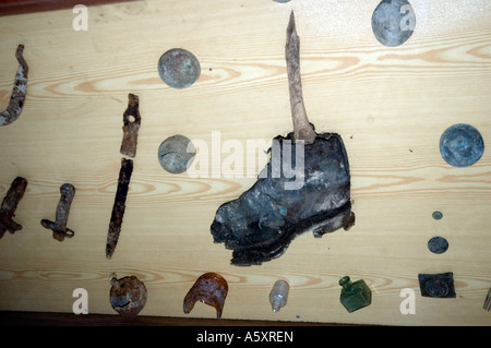 Anzeige der ein Soldat Füße Knochen noch in seinen Kofferraum in einem kleinen Museum auf der Halbinsel Gallipoli, Türkei. Stockfoto