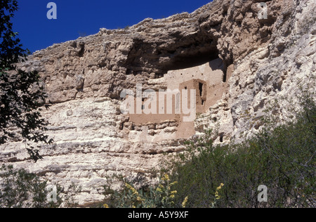 Horizontale Ansicht von Montezuma Castle National Monument Stockfoto