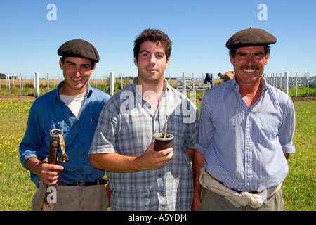 Gaucho-Cowboys in der Nähe von Neccochea, Argentinien. Stockfoto