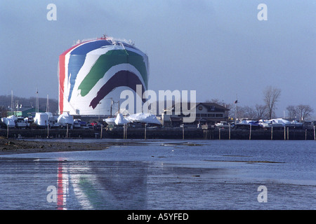 Der Gastank in Dorchester Boston Massachusetts USA Stockfoto