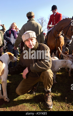 Bicester Hunt treffen 19. Februar 2005 in Stratton Audley Oxfordshire am ersten Samstag nach dem Verbot der Jagd mit Hunden Stockfoto