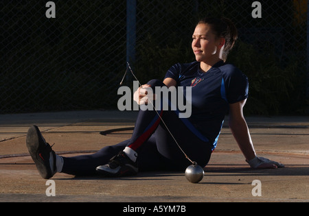 Anna Mahon Olympische Hoffnung in den Hammerwurf Stockfoto