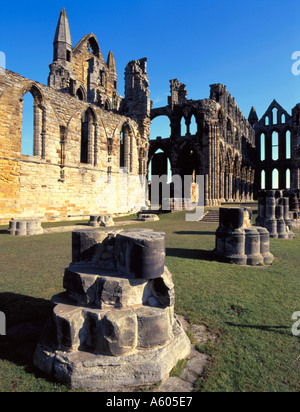 Teil der Ruinen von Whitby Abtei Whitby, North Yorkshire, England, UK. Stockfoto