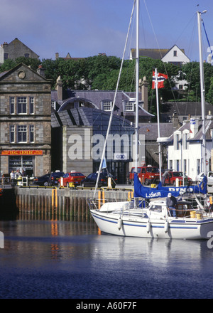 dh Lerwick Hafen LERWICK SHETLAND norwegischen Yachten am Kai Stockfoto