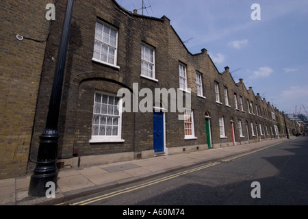 Roupell Street South London Naturschutzgebiet mit viktorianischen Reihenhäuser und Gas Lamp Standard Grade 2 aufgeführten Stockfoto