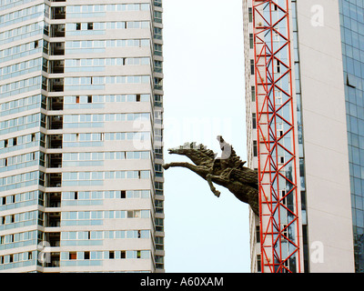 Hochhaus mit Pferdeskulptur Haiwang Plaza. Nanshan District der Stadt Shenzhen in der Provinz Guangdong, China Stockfoto