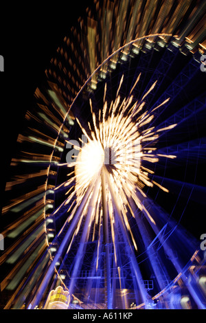 Riesenrad am Gateshead Kai in der Nacht Stockfoto