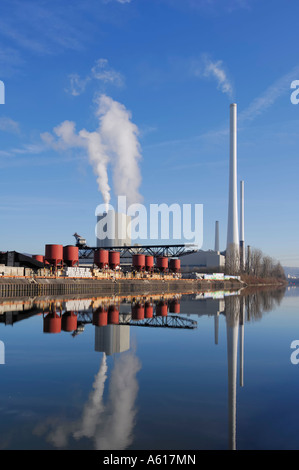 Kraftwerk Kraft-Wärmekopplung, EnBw Altbach in der Nähe von Stuttgart am Neckar, Baden-Württemberg, Deutschland Stockfoto