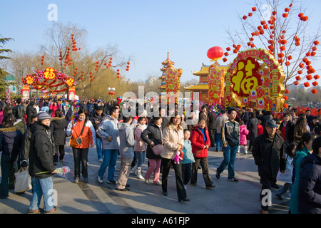 Chinesisches Neujahr Tag Jahr Schwein Frühlingsfest feiern Tempel Messe Beijing China 18. Februar 2007 JMH2459 Stockfoto