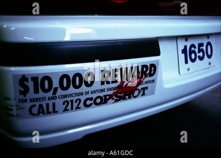 Polizei-Aufkleber auf Auto für Telefon 101 weniger dringende Anrufe, Wales,  UK Stockfotografie - Alamy