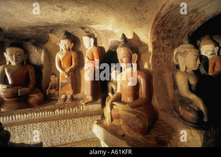 Myanmar Burma Po Win Daung Höhlen Buddhas Stockfoto